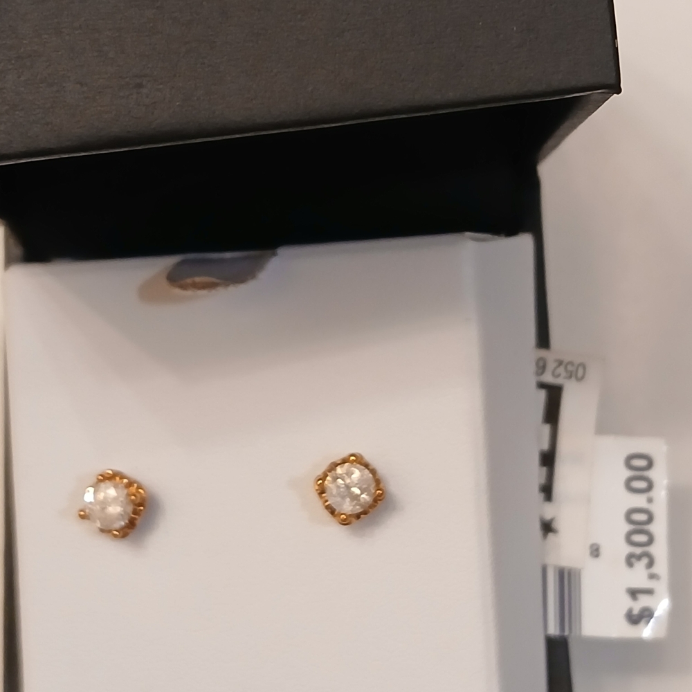 Elegant Gold Stud Earrings